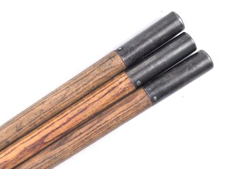 Zeltstock 01 Wehrmacht, Zubehör für die Zeltbahn 31, gehört in den Zubehörbeutel. Drei Stück in sehr gutem Zustand, ein Stück gestempelt 1937