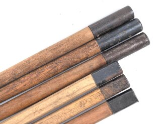 Zeltstock 01 und Zeltplock 29 Wehrmacht, Jeweils drei Stück als Zubehör für die Zeltbahn 31, gehört in den Zubehörbeutel.