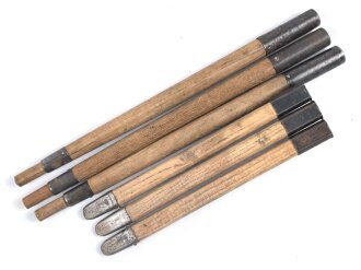 Zeltstock 01 und Zeltplock 29 Wehrmacht, Jeweils drei Stück als Zubehör für die Zeltbahn 31, gehört in den Zubehörbeutel.