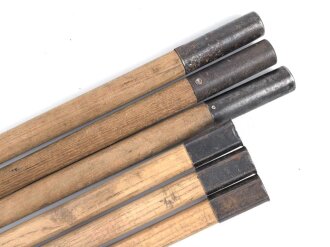 Zeltstock 01 und Zeltplock 29 Wehrmacht, Jeweils drei Stück als Zubehör für die Zeltbahn 31, gehört in den Zubehörbeutel.