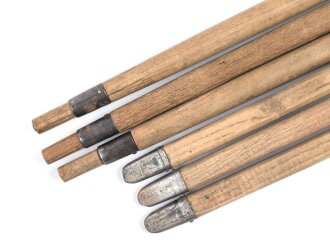 Zeltstock 01 und Zeltplock 29 Wehrmacht, Jeweils drei Stück als Zubehör für die Zeltbahn 31, gehört in den Zubehörbeutel.