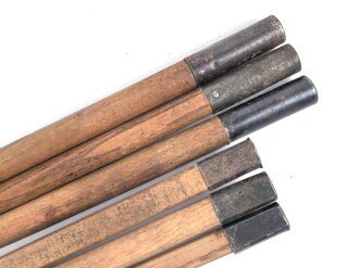 Zeltstock 01 und Zeltplock 29 Wehrmacht, Jeweils drei Stück als Zubehör für die Zeltbahn 31, gehört in den Zubehörbeutel.