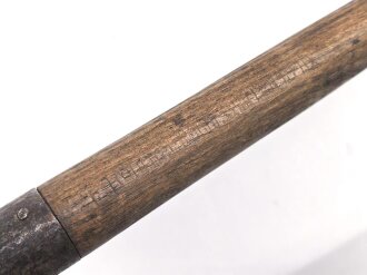 Zeltstock 01 und Zeltplock 29 Wehrmacht, Jeweils drei Stück als Zubehör für die Zeltbahn 31, gehört in den Zubehörbeutel.