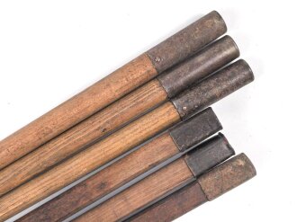 Zeltstock 01 und Zeltplock 29 Wehrmacht, Jeweils drei Stück als Zubehör für die Zeltbahn 31, gehört in den Zubehörbeutel.