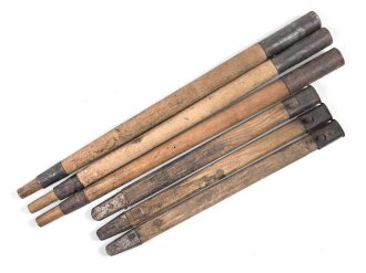 Zeltstock 01 und Zeltplock 29 Wehrmacht, Jeweils drei Stück als Zubehör für die Zeltbahn 31, gehört in den Zubehörbeutel.