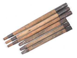 Zeltstock 01 und Zeltplock 29 Wehrmacht, Jeweils drei Stück als Zubehör für die Zeltbahn 31, gehört in den Zubehörbeutel.