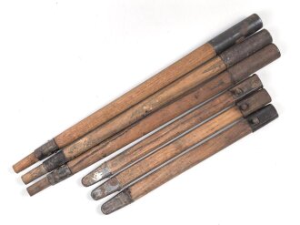 Zeltstock 01 und Zeltplock 29 Wehrmacht, Jeweils drei Stück als Zubehör für die Zeltbahn 31, gehört in den Zubehörbeutel.