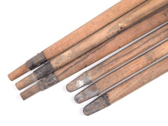 Zeltstock 01 und Zeltplock 29 Wehrmacht, Jeweils drei Stück als Zubehör für die Zeltbahn 31, gehört in den Zubehörbeutel.