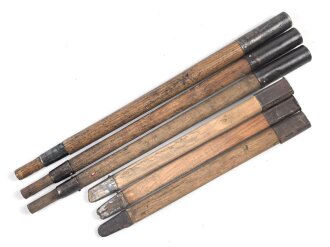 Zeltstock 01 und Zeltplock 29 Wehrmacht, Jeweils drei Stück als Zubehör für die Zeltbahn 31, gehört in den Zubehörbeutel.