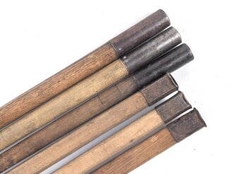 Zeltstock 01 und Zeltplock 29 Wehrmacht, Jeweils drei Stück als Zubehör für die Zeltbahn 31, gehört in den Zubehörbeutel.