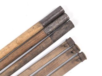 Zeltstock 01 und Zeltplock 29 Wehrmacht, Jeweils drei Stück als Zubehör für die Zeltbahn 31, gehört in den Zubehörbeutel.