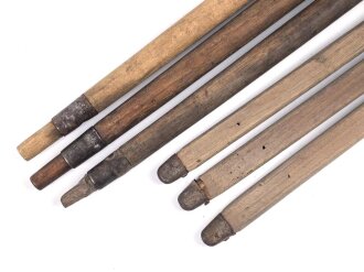 Zeltstock 01 und Zeltplock 29 Wehrmacht, Jeweils drei Stück als Zubehör für die Zeltbahn 31, gehört in den Zubehörbeutel.