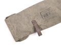 Zeltzubehörbeutel Wehrmacht, Kammerstück von 1935, die Lederriemen angetrocknet