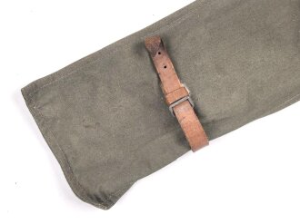 Zeltzubehörbeutel Wehrmacht, ungebrauchtes Stück, die Lederriemen angetrocknet, einer davon defekt