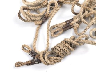 Fünf Stück Zeltleinen , mit je 115cm deutlich kürzer als die vorgeschriebene Länge