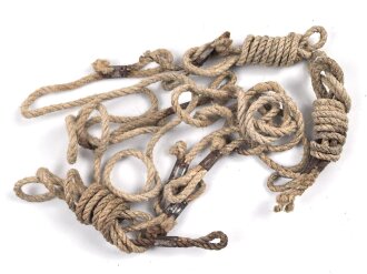 Fünf Stück Zeltleinen , mit je 115cm deutlich kürzer als die vorgeschriebene Länge