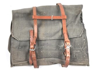 Wehrmacht, Tasche für Signaltuch und Pflöcke zur Befestigung. Ungebraucht, Lagerspuren