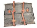 Wehrmacht, Tasche für Signaltuch und Pflöcke zur Befestigung. Ungebraucht, Lagerspuren