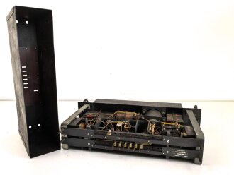 Anodengerätesatz zum Verstärker 38. Originallack