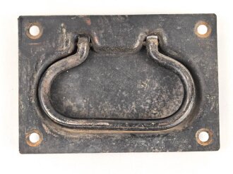 Griff für einen Transportkasten der Wehrmacht. Originallack, 9 x 13cm