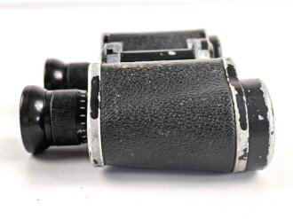 Dienstglas 6 x 30 Wehrmacht. Hersteller Carl Zeiss Jena. Klare Durchsicht, Strichplatte deutlich. getragenes Stück in gutem Gesamtzustand