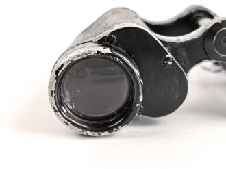 Dienstglas 6 x 30 Wehrmacht. Hersteller Carl Zeiss Jena. Klare Durchsicht, Strichplatte deutlich. getragenes Stück in gutem Gesamtzustand
