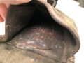 Reichswehr und frühe Wehrmacht, Satz MG13 Magazintaschen mit Trageriemen. Stark getragen, ein Verschlussriemen fehlt