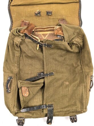 Tornister Wehrmacht, getragenes Stück , datiert 1941