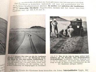 "Ägypten und Cyrenaika" Luftgeographisches Einzelheft 1.Teil, Herausgegeben vom Generalstab der Luftwaffe 1942. Einband angeschmutzt, sonst guter Zustand, etwas über DIN A4