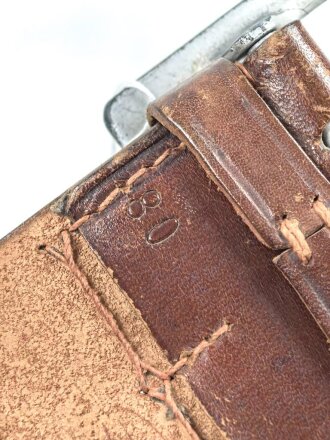 Zweidornkoppel für Offiziere der Luftwaffe.Getragenes Stück, Gesamtlänge 98cm