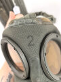 Gasmaske Wehrmacht in Bereitschaftsbüchse Modell 1930 datiert 1937. Maske und Filter in nahezu neuwertigem Zustand
