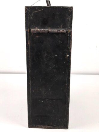 Transportkasten für zwei 20mm Flak Magazine der Wehrmacht. Originallack