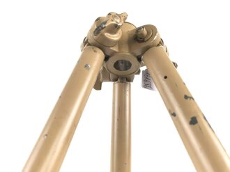 "Kleines Gestell 31" Wehrmacht. Schwere Zinkausführung, der obere Teil fehlt. Neuzeitlich lackiert