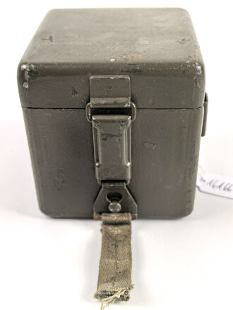 Batteriekasten ( Behälter für Stromquelle)...