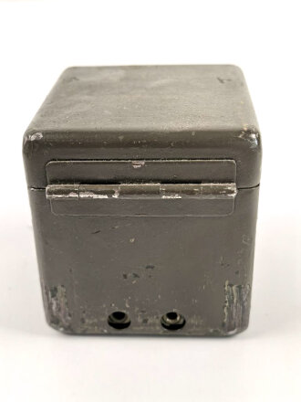 Batteriekasten ( Behälter für Stromquelle) unter anderem zum Entfernungsmesser 36. Überlackiertes Stück