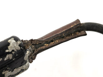 Beleuchtungskabel (Anstecklampe) unter anderem zum Entfernungsmesser 36. Hersteller Carl Zeiss Jena. Ungereinigtes Stück, Funktion nicht geprüft