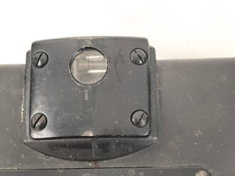 Berichtigungslatte zum Entfernungsmesser R36 der Wehrmacht, Hersteller Carl Zeiss Jena. Originale Tarnlackierung, ungereinigtes Stück