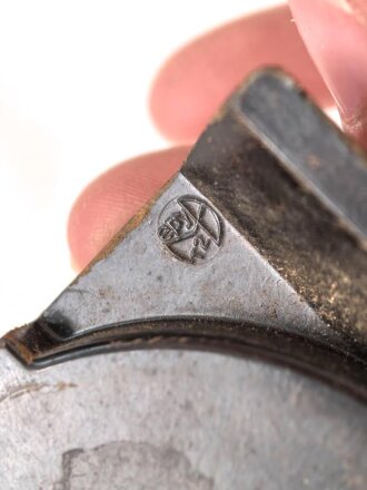 Dunkelfeindhalter zur Einheitslaterne Preßstoff Wehrmacht. Ungereinigtes Stück
