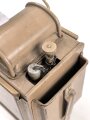 Ungebrauchte Einheitslaterne Stahl Wehrmacht. Originallack, ungereinigtes Stück, Funktion nicht geprüft