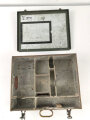 Fu51 ( Laternen ) Metallkasten mit Einsätzen. Originallack. Datiert 1941, ungereinigtes Stück, für die Einheitslaterne Preßstoff. Originallack, ungereinigtes Stück