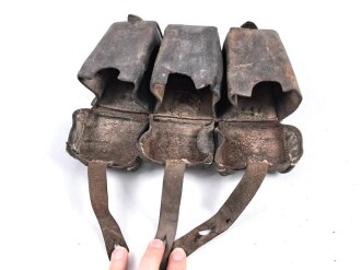 1.Weltkrieg Patronentasche, ungereinigtes Stück, Leder zum Teil trocken und defekt