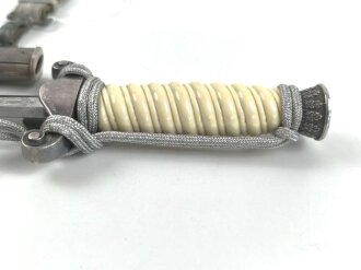 Dolch für Offiziere des Heeres. Hersteller Höller Solingen. Homogenes Stück in gutem Gesamtzustand