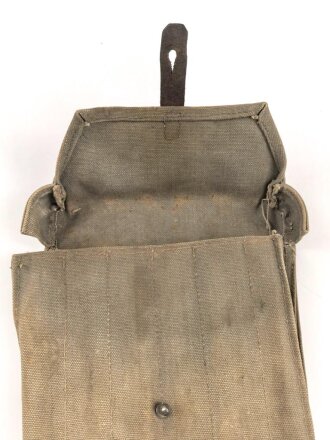 Fallschirmjäger, frühe Magazintasche für 6 Stück Magazine MP38 und 40. getragenes Stück, angeschmutzt, selten