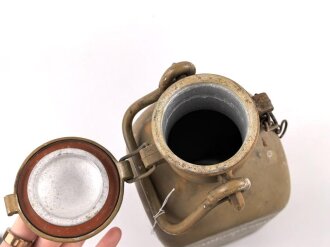 5 Liter Trinkwasserflasche Wehrmacht. Neuzeitlich lackiertes Stück
