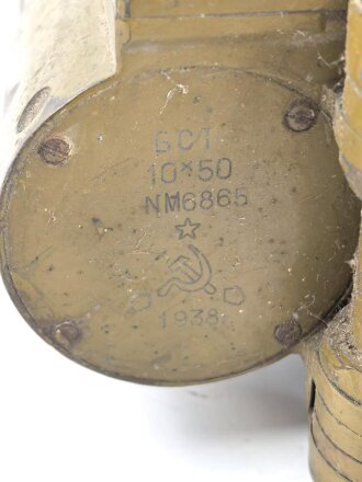 Russland 2. Weltkrieg, Scherenfernrohr, datiert 1938, Originallack, klare Durchsicht, Strichplatte deutlich. Die Aufnahme defekt. Ungereinigt