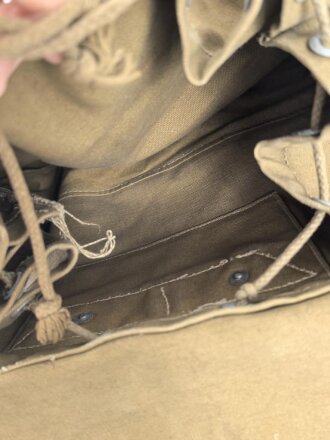 Rucksack für Gebirgstruppen der Wehrmacht. Frühe Ausführung, getragenes Stück in gutem Gesamtzustand