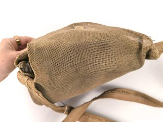 Volksgasmaske VM 40 in Tragetasche, guter Gesamtzustand