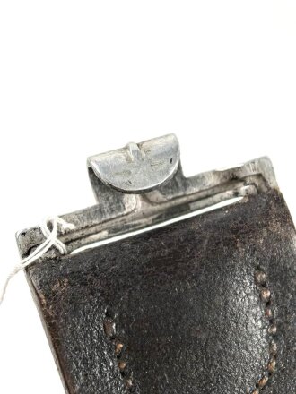 Luftwaffe, Koppelriemen für Mannschaften. Schokoladenbraunes Kammerstück mit Leichtmetall Gegenhalt. Datiert 1937, Gesamtlänge 116cm