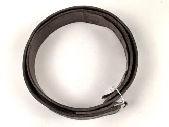 Luftwaffe, Koppelriemen für Mannschaften. Schokoladenbraunes Kammerstück mit Leichtmetall Gegenhalt. Datiert 1937, Gesamtlänge 116cm