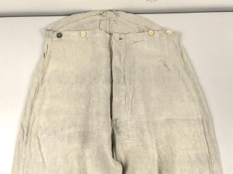 Drillichjacke und Hose rohweiss, mir so unbekannt, eventuell früher Reichsarbeitsdienst ?